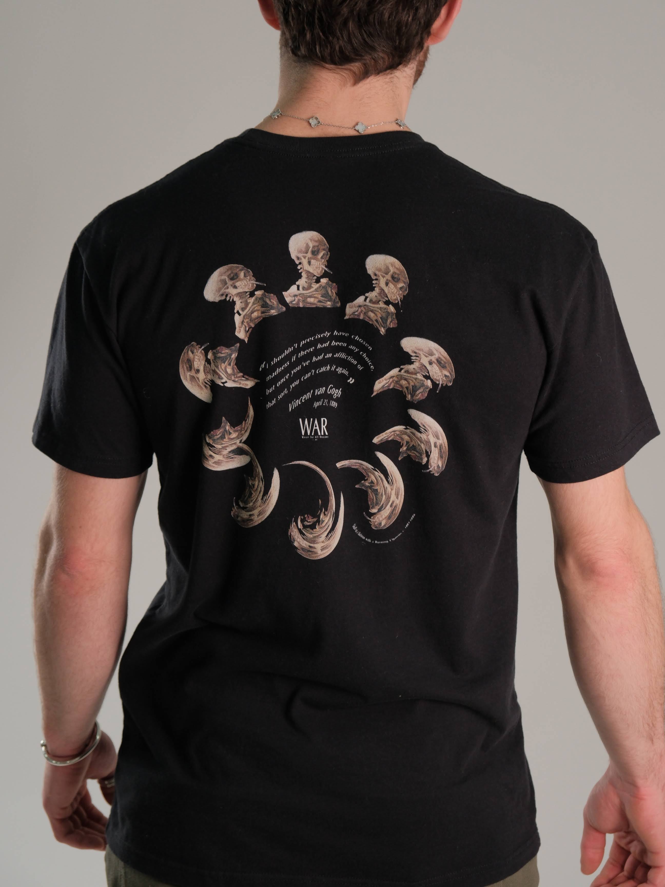 Camiseta Embrace Unreason Standard Issue